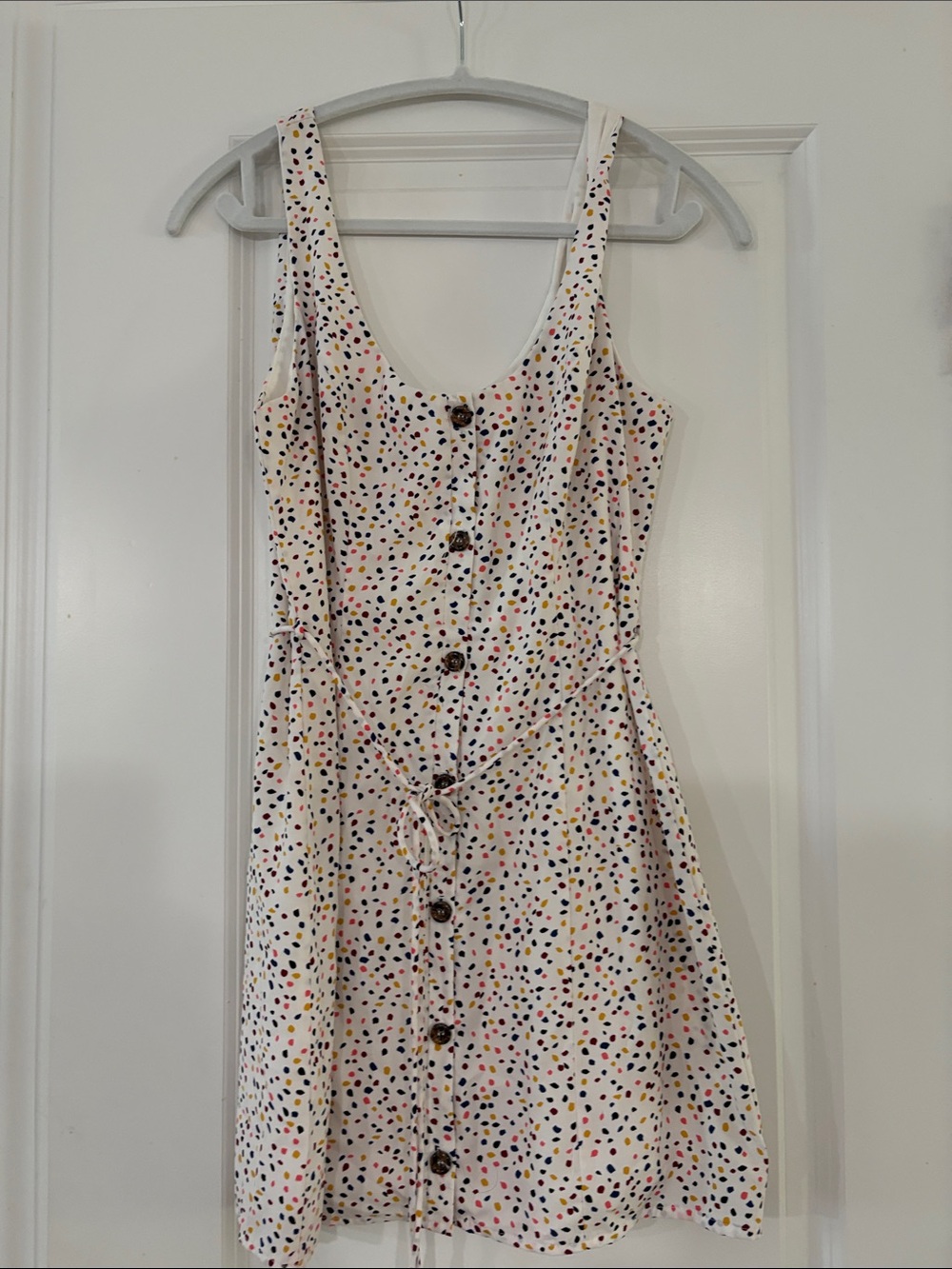 vestique White Multi-Color Spot Button-Front Mini Dress